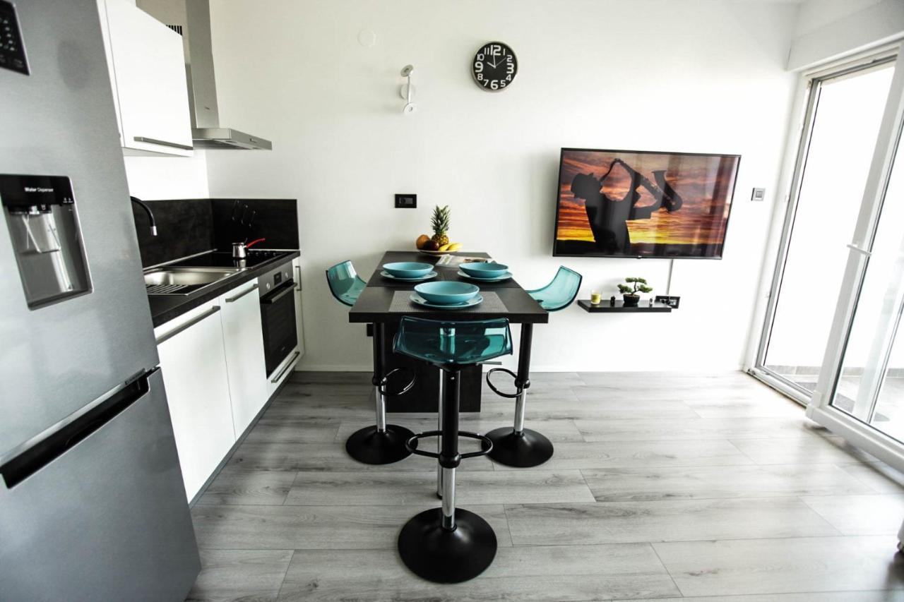 LeeLee Appartement Rijeka Buitenkant foto